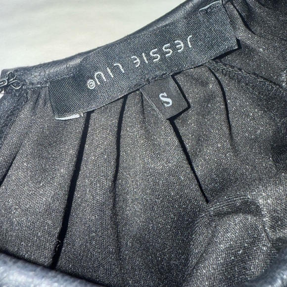 Jessie Liu Women’s Gathered Short Sleeve Oversized Faux Leather Blouse S - Picture 3 of 5